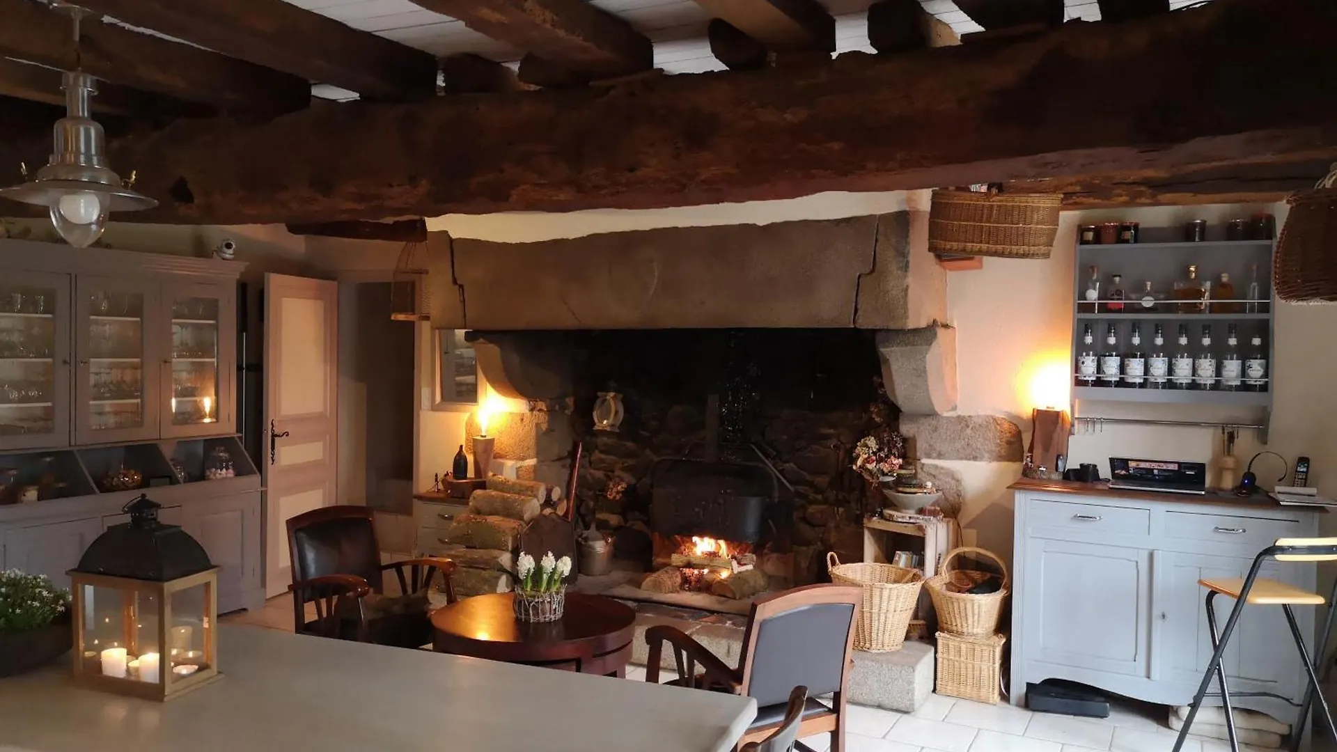Bed & Breakfast Manoir De L'Alleu La Chapelle-Chaussee